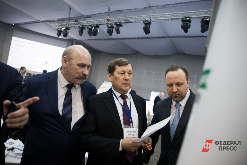 Виктор Соколов (в центре) прославился побегом от силовиков