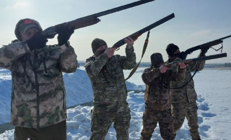 По словам военных, ружья в зоне СВО пригождаются даже чаще, чем автоматы Калашникова