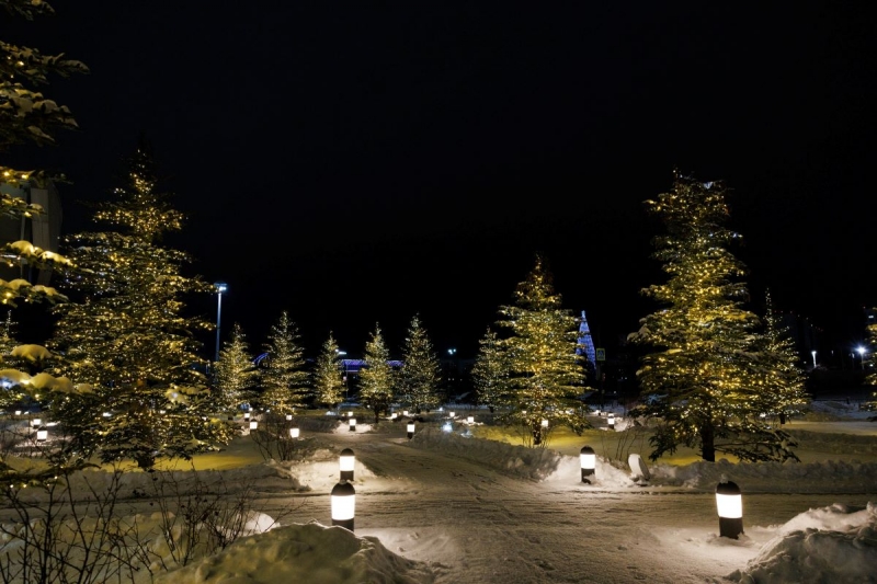 Новогодний праздник пришел на улицы Верхней Пышмы