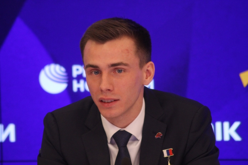 Владислав Головин