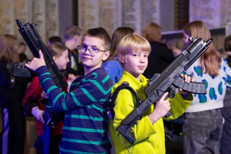 Дети в Музее Победы