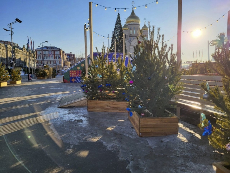 Новогодняя площадь