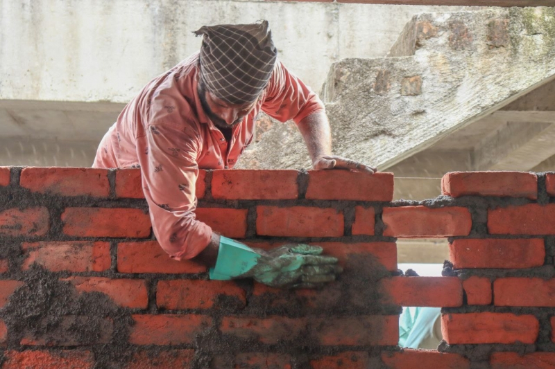 Индийский рабочий