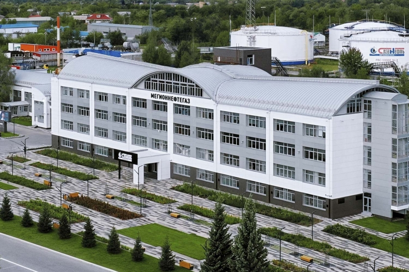 Компания выбрала лучших на конкурсе школьных аттестатов