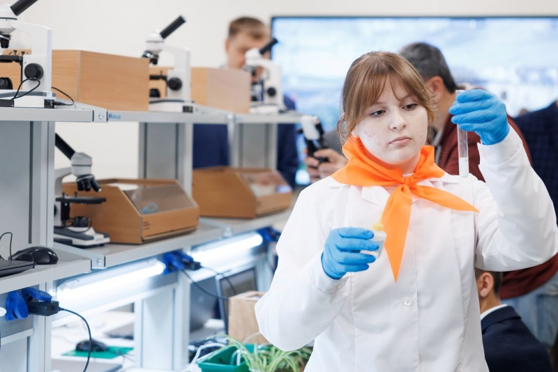 Новая лаборатория открывает перед школьниками возможности в изучении наук и раскрытии потенциала