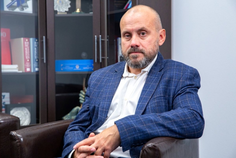 Владимир Маслов