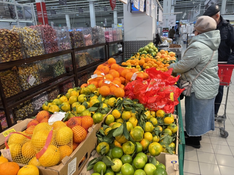 Свердловчане боятся тратить, опасаясь черных дней