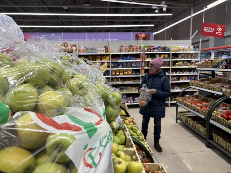 Свердловчане боятся тратить, опасаясь черных дней