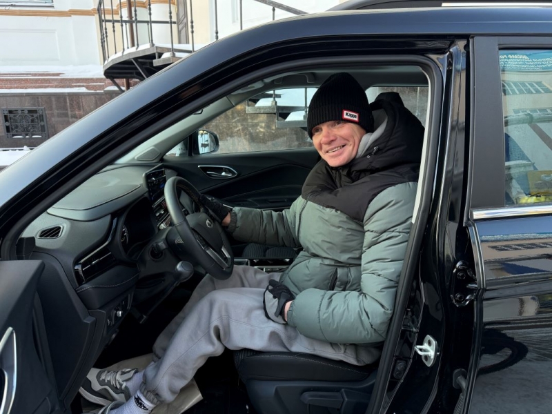 Ветеран СВО получил автомобиль