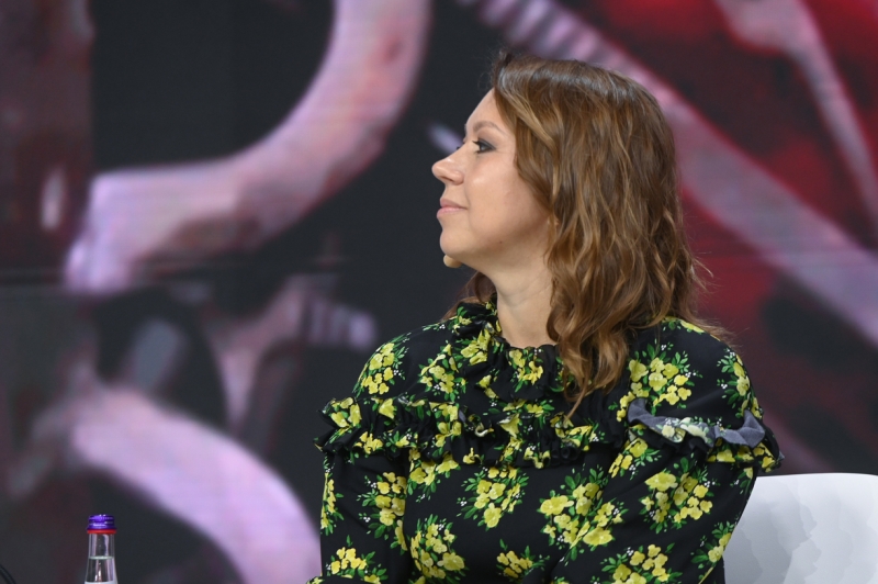 Виртуозова