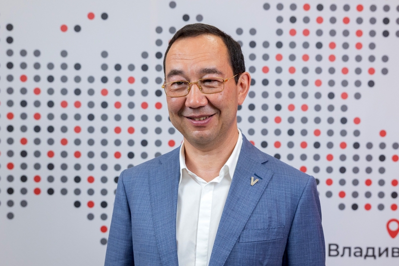 Айсен Николаев