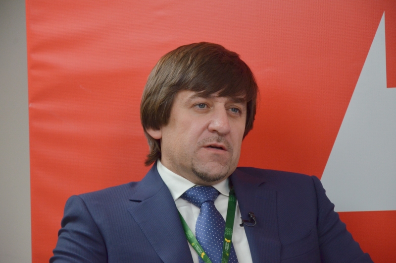 Максим Афанасьев