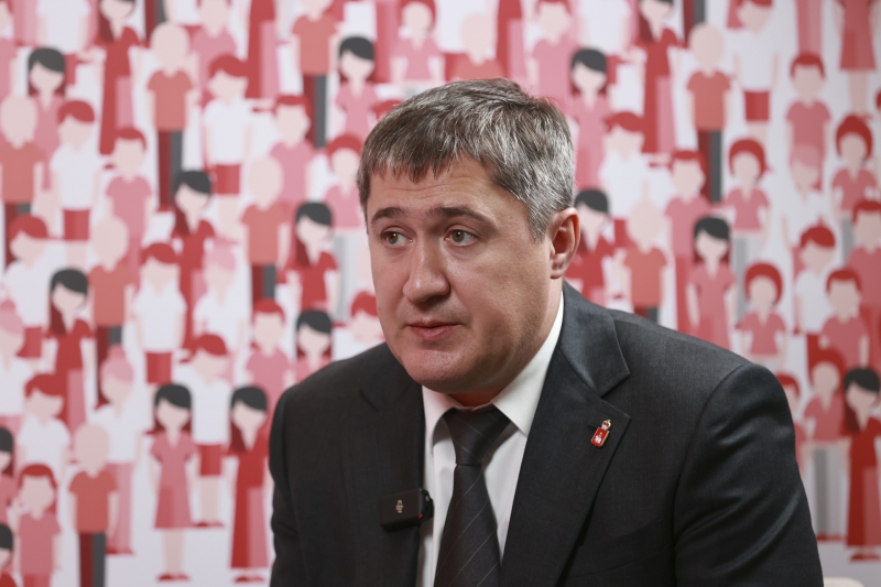 Дмитрий Махонин