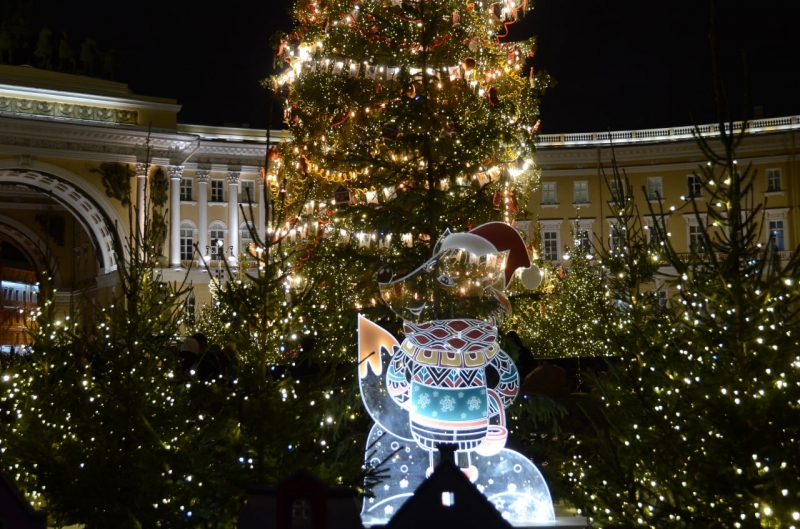 Дерево для главной площади города-крепости привезли из Копорского лесничества