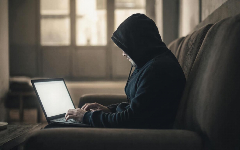 Интернет-мошенник