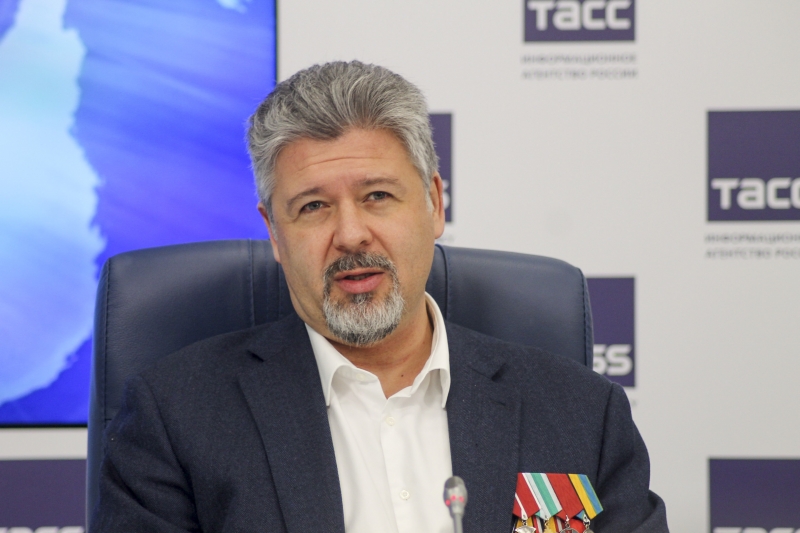 Максим Григорьев