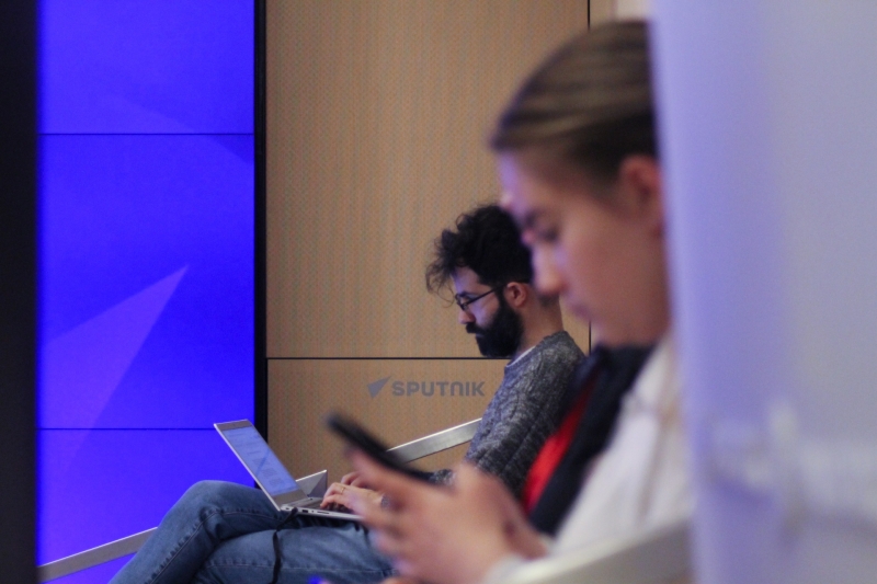 Люди с гаджетами