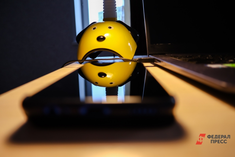 мобиьный телефон