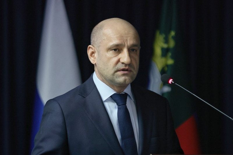 Артем Жога поздравил уральских следователей