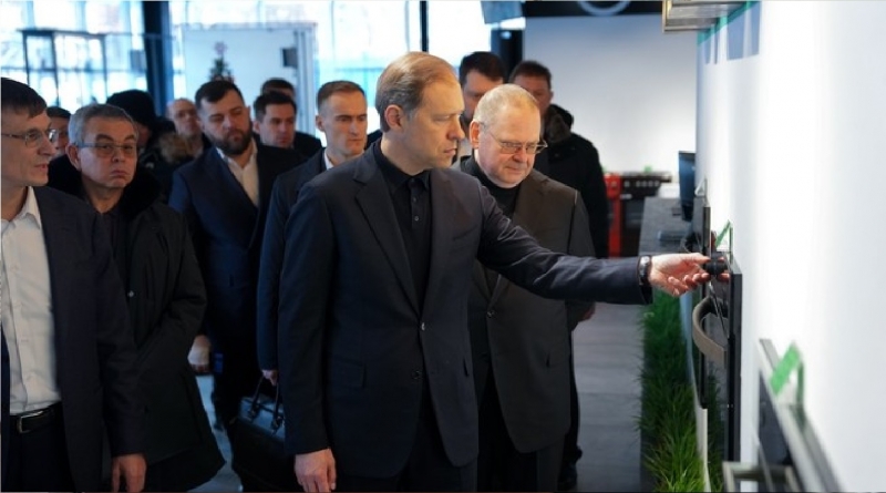 Мантуров и Мельниченко