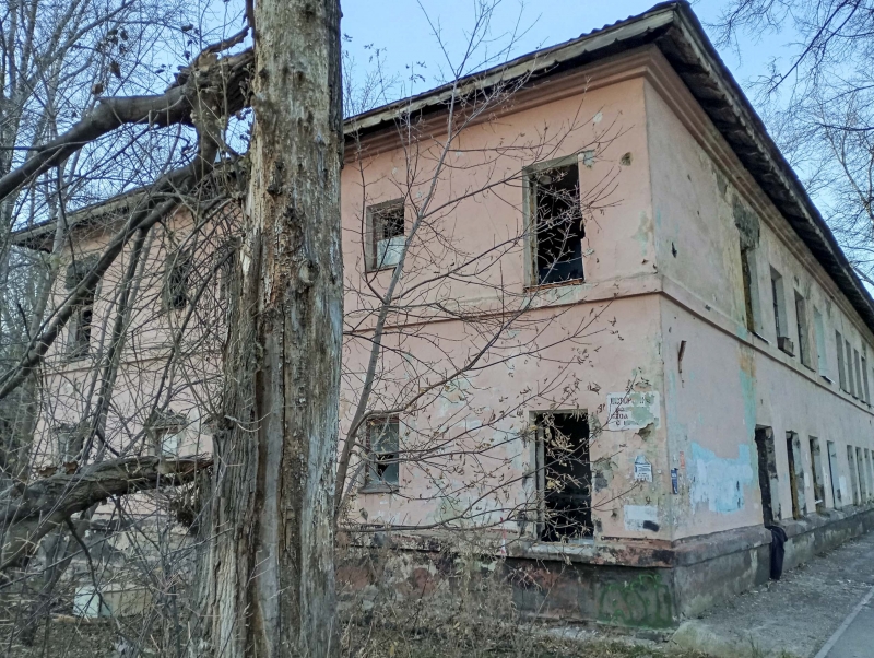 Снос здания