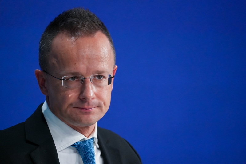 Петер Сийярто