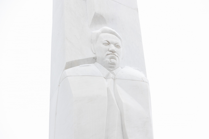 Памятник Борису Ельцину