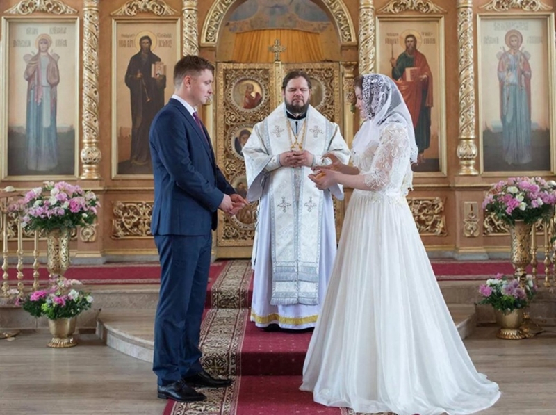 Перед таинством венчания будущие супруги обязательно проходят беседы