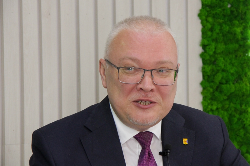 Александр Соколов