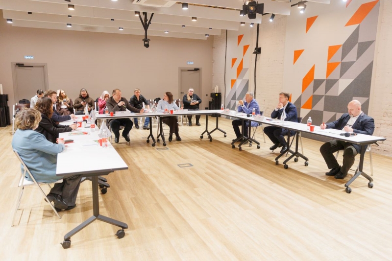 Круглый стол по проблемам строительной отрасли прошел в креативном кластере «Домна»