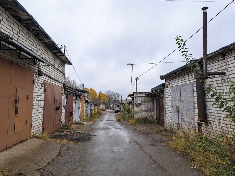 Гаражи