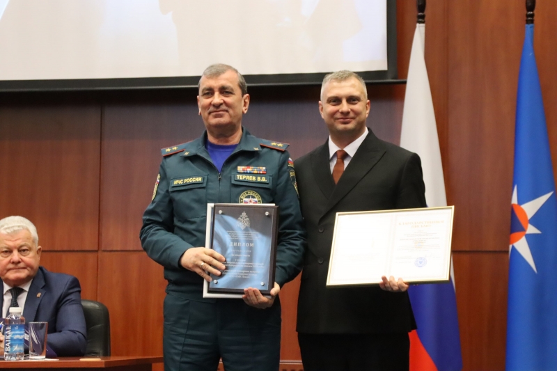 Екатеринбургские добровольцы стали призерами федерального смотра МЧС