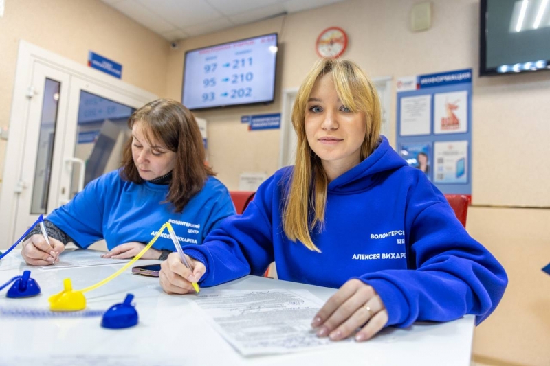 Депутат и молодежь вновь откликнулись на потребности региона