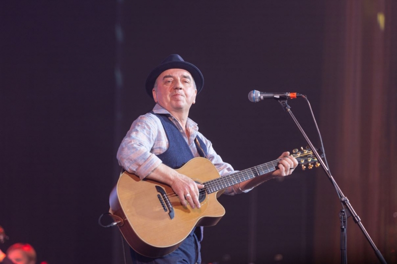 Свердловские музыканты посетили родные школы