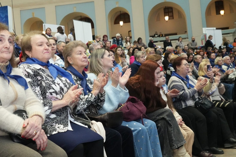 Военные поблагодарили женщин за поддержку