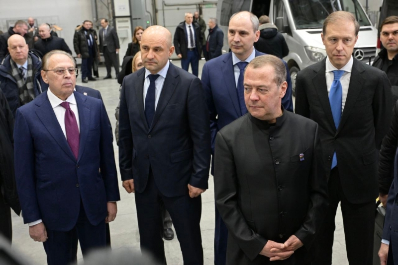 Дмитрий Медведев