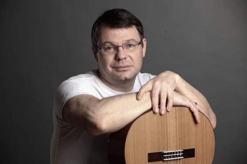 Юрий Мансуров