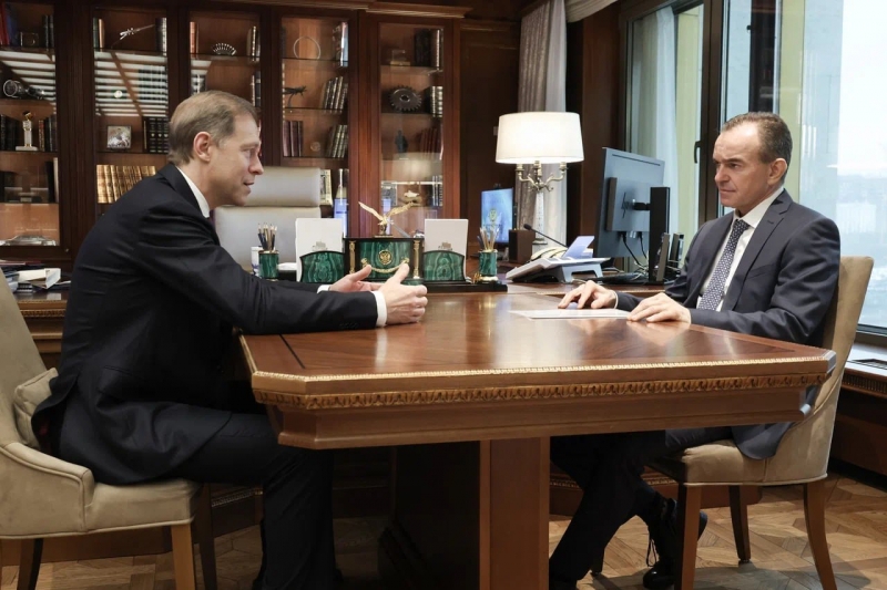 Кондратьев встретился в Москве с Мантуровым