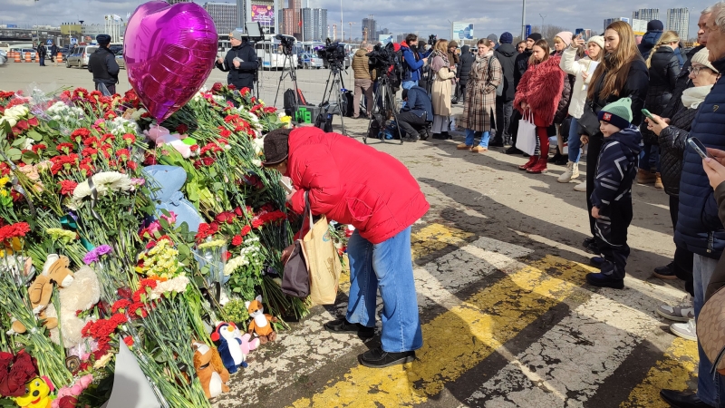 мемориал у крокуса