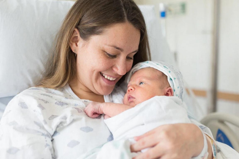 Мать и дитя