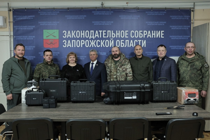 Свердловские парламентарии выехали на позиции российских военных