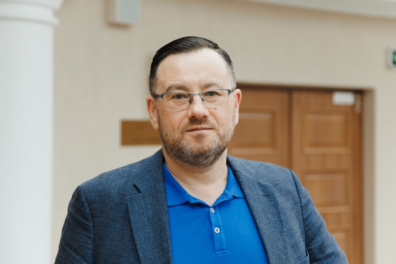 Кирилл Холопик