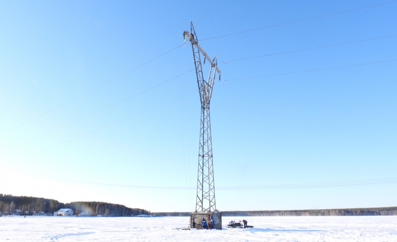 В Свердловской области завершена замена изоляторов на ЛЭП