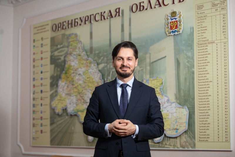 Антон Ефимов