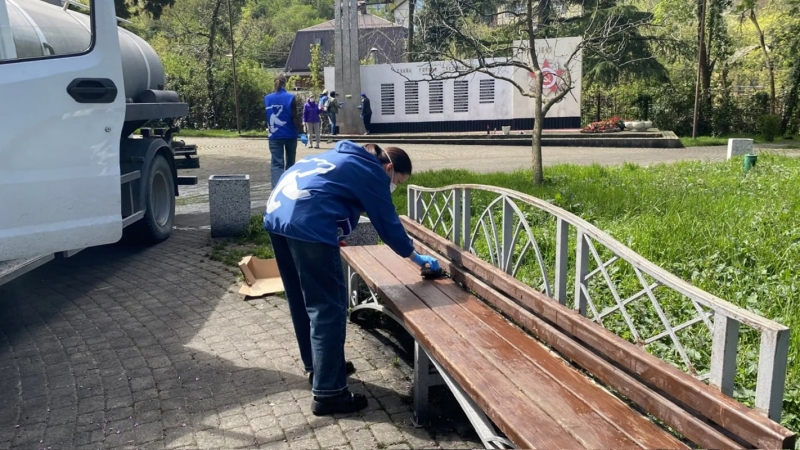 ЕР помогает пострадавшим жителям Туапсе