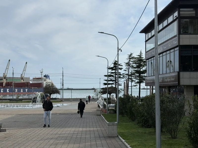 В Туапсе полностью потушили пожар на НПЗ