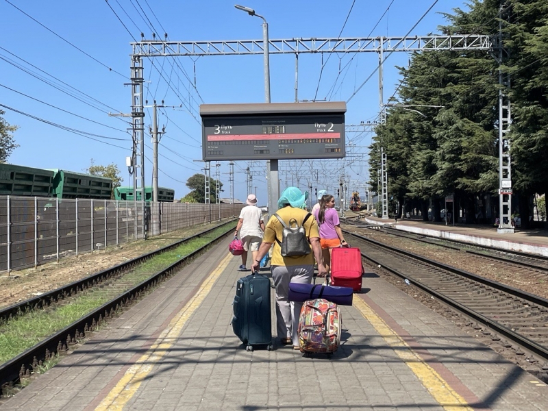 23 поезда задерживаются в Ростовской области