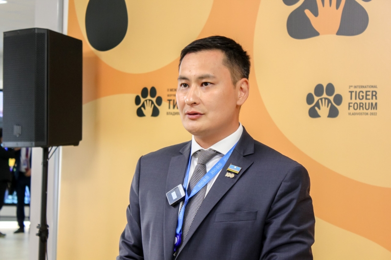 Тимур Ханды