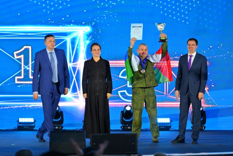 Статс-секретарь – заместитель Министра обороны РФ Анна Цивилева наградила победителей турнира