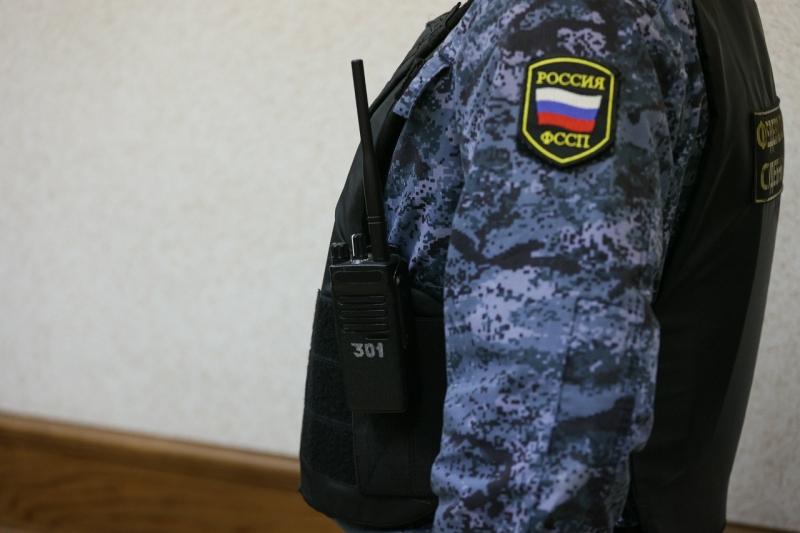 На судебном заседании Олег Иванов ходатайствовал о домашнем аресте, однако суд принял иное решение и заключил его под стражу